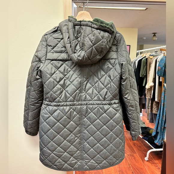 Sage Green Puffer Jacket - Picture 7 of 9